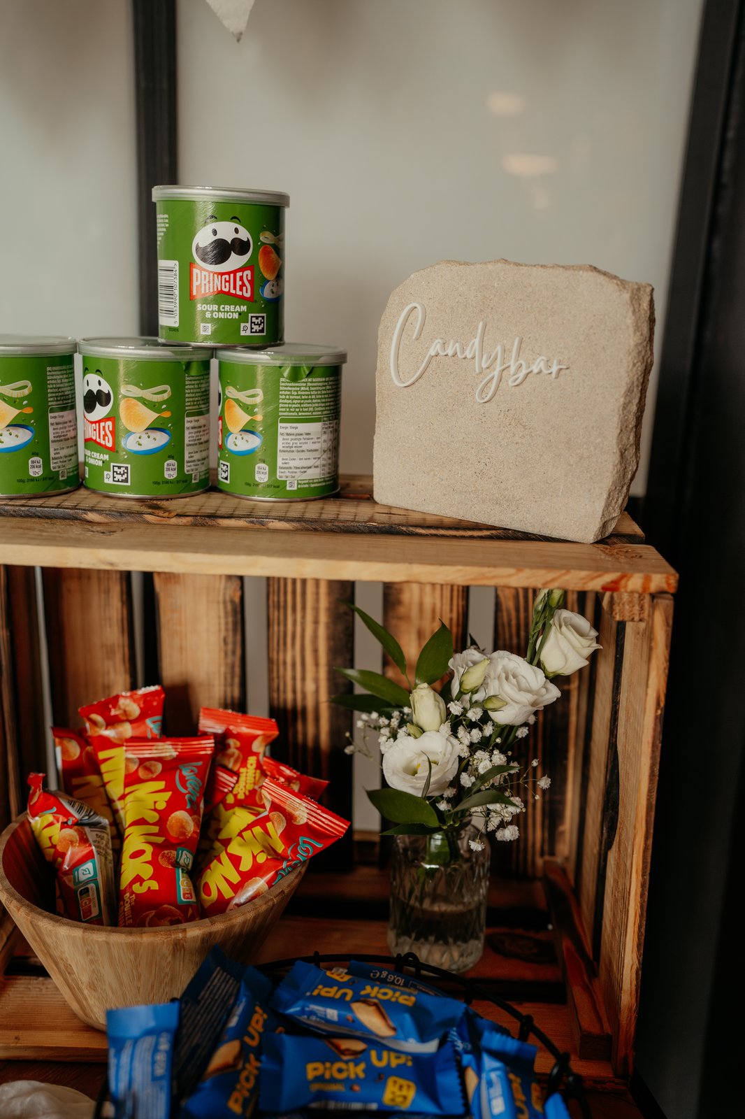 Stein-Schild "Candybar"